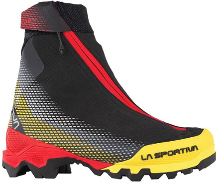 La Sportiva Aequilibrium Top GTX Mountaineering Boots 0