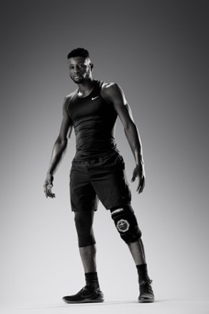 Hyperice Knee Wrap 2