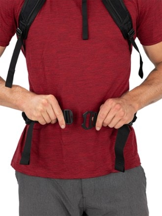Osprey Raptor Pro 18 Hydration Pack - Men's 9