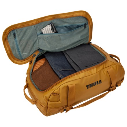 Thule Chasm 40 L Duffel 6