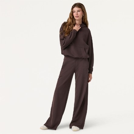 Vuori Sedona Mid-Rise Wideleg Pants - Women's 3