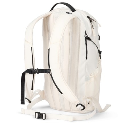 Arc'teryx Mantis 16 Pack 7