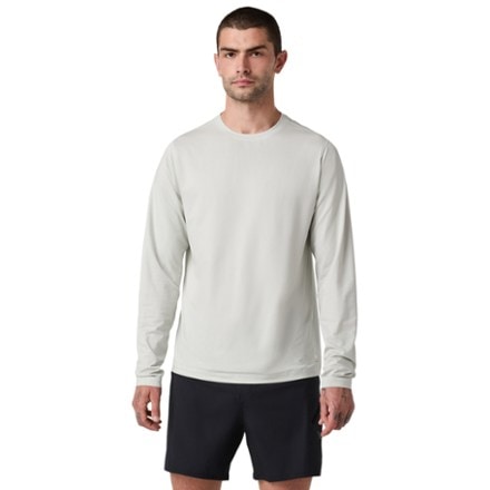 Vuori Long-Sleeve Tradewind Performance T-Shirt 2.0 - Men's 1