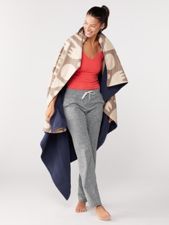 Vuori Halo Wideleg Flare Pants - Women's 3