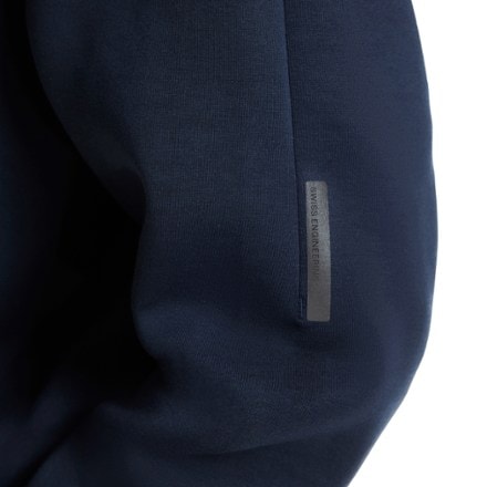 On Focus Tech Crew Sweatshirt - Men's 8