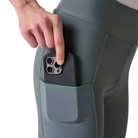 PEARL iZUMi Expedition Cycling Shorts - Women's 6