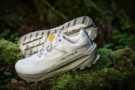 Altra Olympus 7 Trail-Running Shoes - Women's 6