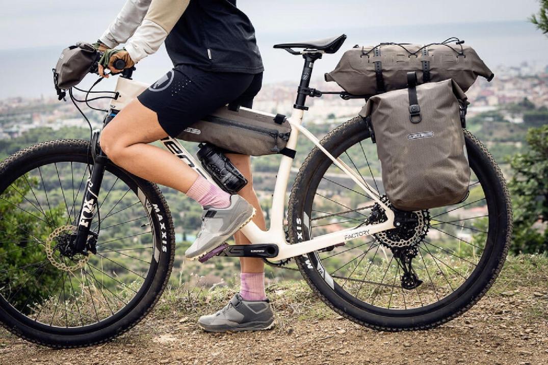 Location Image for Gravel Pack QL2.2 Panniers - Pair