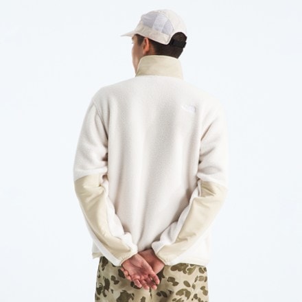 The North Face Yumiori Off Peak Half-Zip Jacket - Men's 1