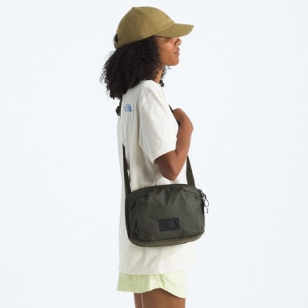 The North Face Base Camp Voyager Pro Crossbody Bag 3