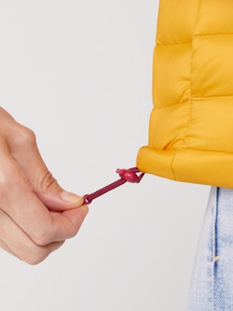 Cotopaxi Fuego Hooded Down Jacket - Women's 5