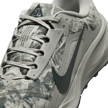 Nike ACG Pegasus Trail Trail-Running Shoes - Men's 7