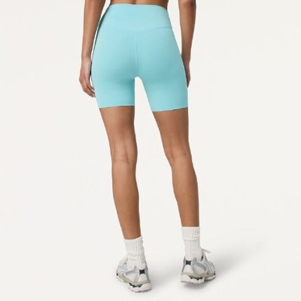 Vuori AllTheForm 6" Shorts - Women's 1