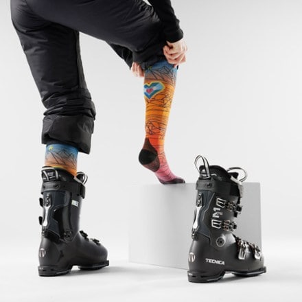 Smartwool Ski Zero Cushion Geo Peaks Print Over the Calf Socks 1