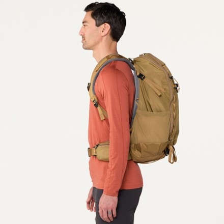 REI Co-op Trail 40 Pack - Men's 2