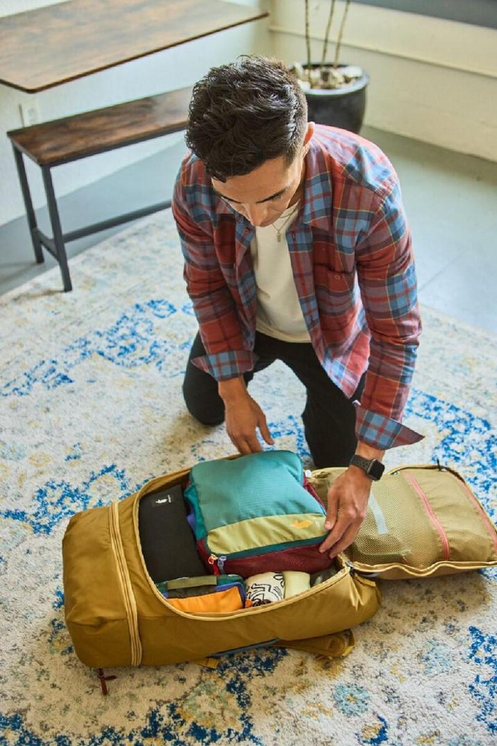 Location Image for Cubos 10 L Del Dia Travel Cube