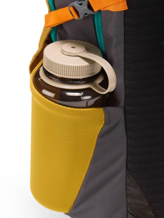 Osprey Daylite Plus Pack Water bottle pocket (Water bottle sold separately)