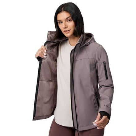 Free Country Trailmist Super Softshell Jacket - Women's 2