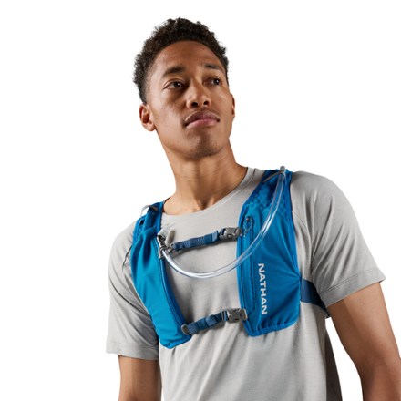 Nathan Quickstart 3.0 3L Hydration Vest 1