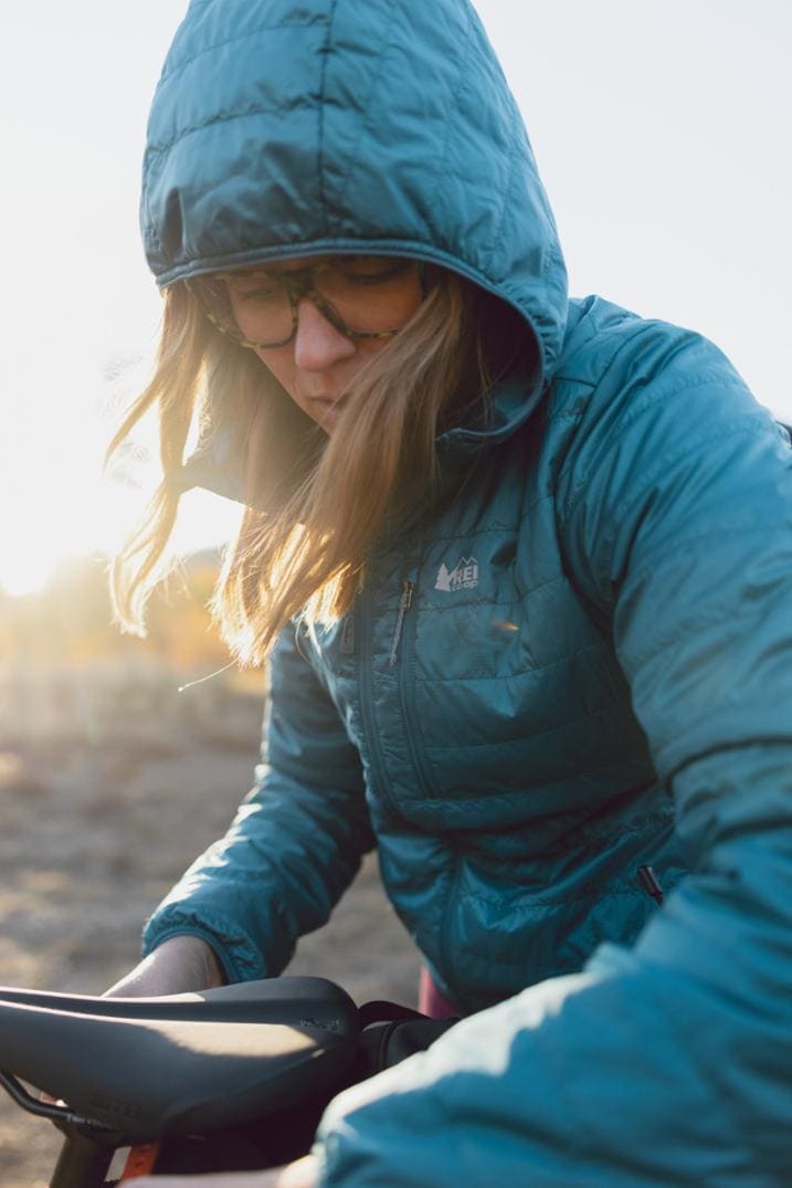 Location Image for Microtrek Insulated Hoodie - Women's