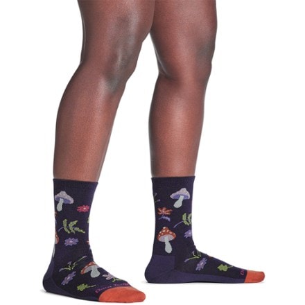 Darn Tough Shroom Bloom Crew Lightweight Lifestyle Socks - Women's 3