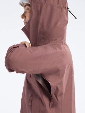 Arc'teryx Beta LT Jacket - Women's 5