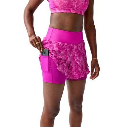 Brooks 2-in-1 Chaser 5" Shorts 2.0 - Women's 5