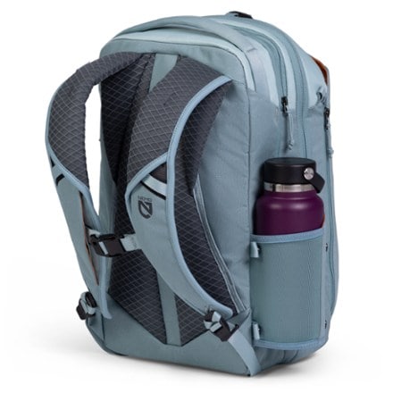 NEMO Vantage 26 L Endless Promise Daypack Water bottle not included