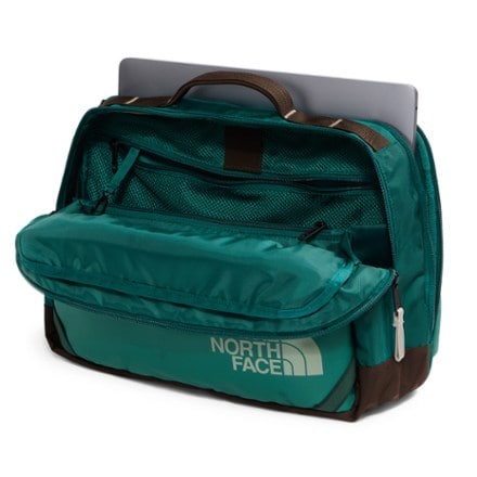 The North Face Base Camp Voyager Sling 2