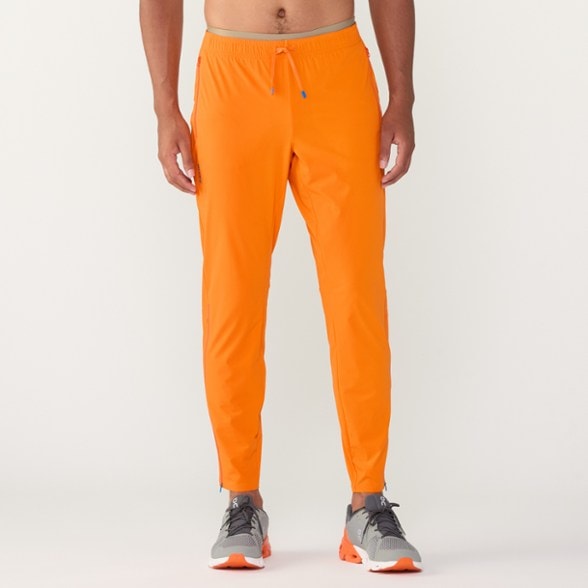 Model info: Height: 6'2" | Waist: 31" | Inseam: 33" | Wearing size: M