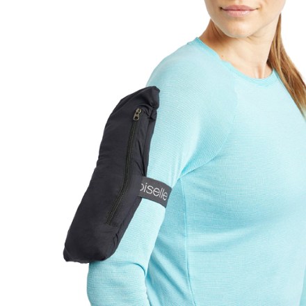 Oiselle Reflective Vim Jacket - Women's 5