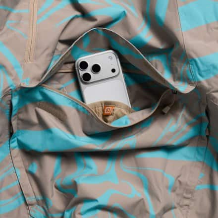 Burton Reserve 2L Relaxed Anorak - Men's 5