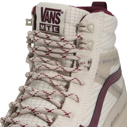 Vans Sk8-Hi GORE-TEX Insulated Shoes - Women's 4