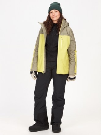 060911 RESORT WOMENS RECCO PADDED SKI JACKET