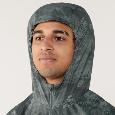 Stio Second Light Wind Shell - Men's 4