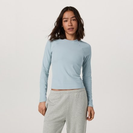 Vuori Long-Sleeve Pose Crew Shirt - Women's 1