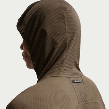 Nike ACG Solar Chase Dri-FIT UV Long-Sleeve Hooded Top - Men's 3