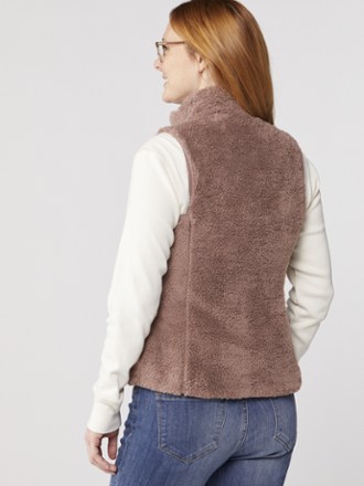 Patagonia Los Gatos Fleece Vest - Women's 2