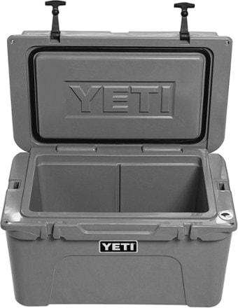 YETI Tundra 45 Cooler 2
