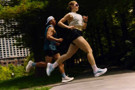 Location Image for Bondi 9 Road-Running Shoes - Women's