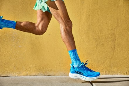 HOKA Clifton 10 Road-Running Shoes - Men's 8