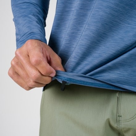 VISSLA Twisted Long-Sleeve Rashguard - Men's 3