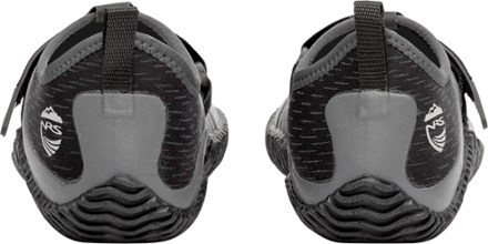 Rei mens deals water shoes