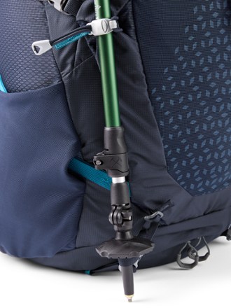 Gregory Jade 63 Pack - Women's Hydration port & tube routing (Midnight Navy)