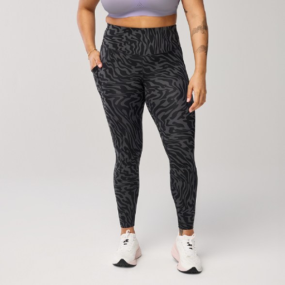 On Body Image of color Obsidian Speedscape