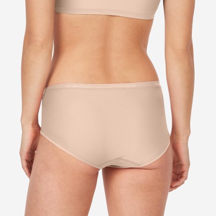 On Body Image of color Whisper Pink