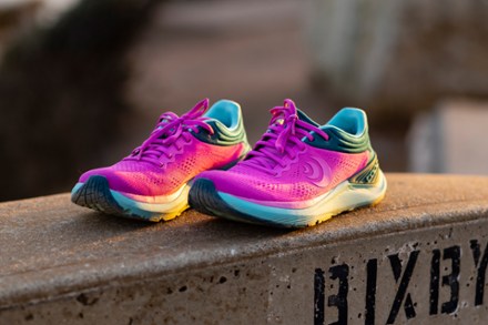 Topo Athletic Ultrafly 4 Road-Running Shoes - Women's 5