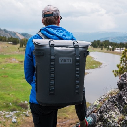 YETI Hopper M20 2.0 Soft Backpack Cooler 9