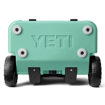YETI Roadie 32 Wheeled Cooler 6