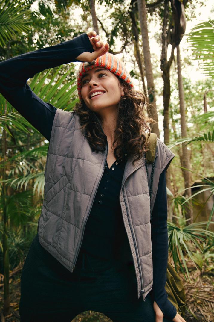 Location Image for Pippa Packable Puffer Insulated Vest - Women's